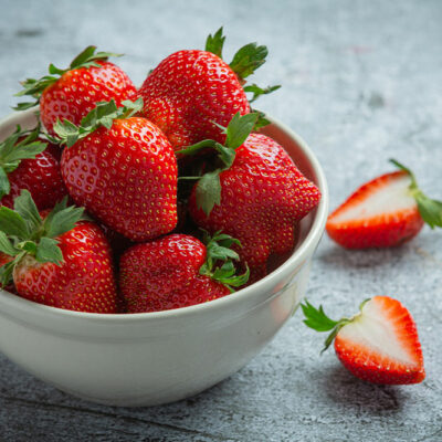 7 Human Foods That Cats Can Enjoy